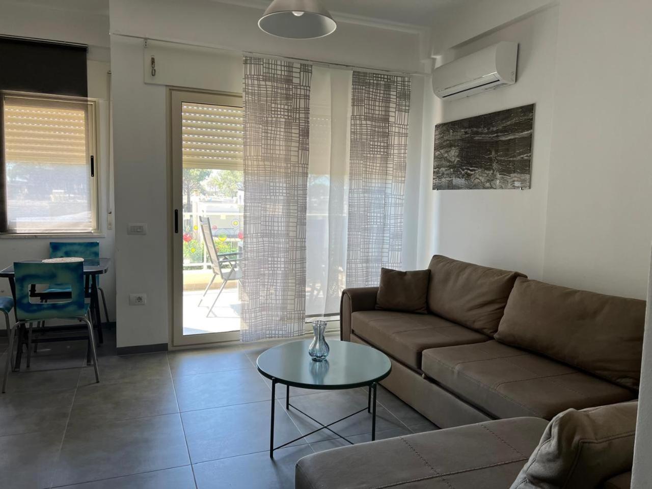 Beachside Living - Perla